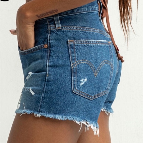 ❤️ Levi's Womens 501 High-Rise Shorts Sansome Muse - Picture 3 of 10